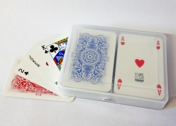 Karty - Canasta , spol.hra v plastové krabičce 6x8,5cm